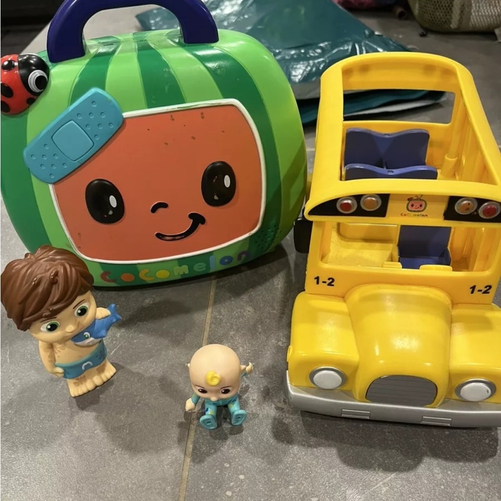 Cocomelon Toy Lot Bus And Briefcase